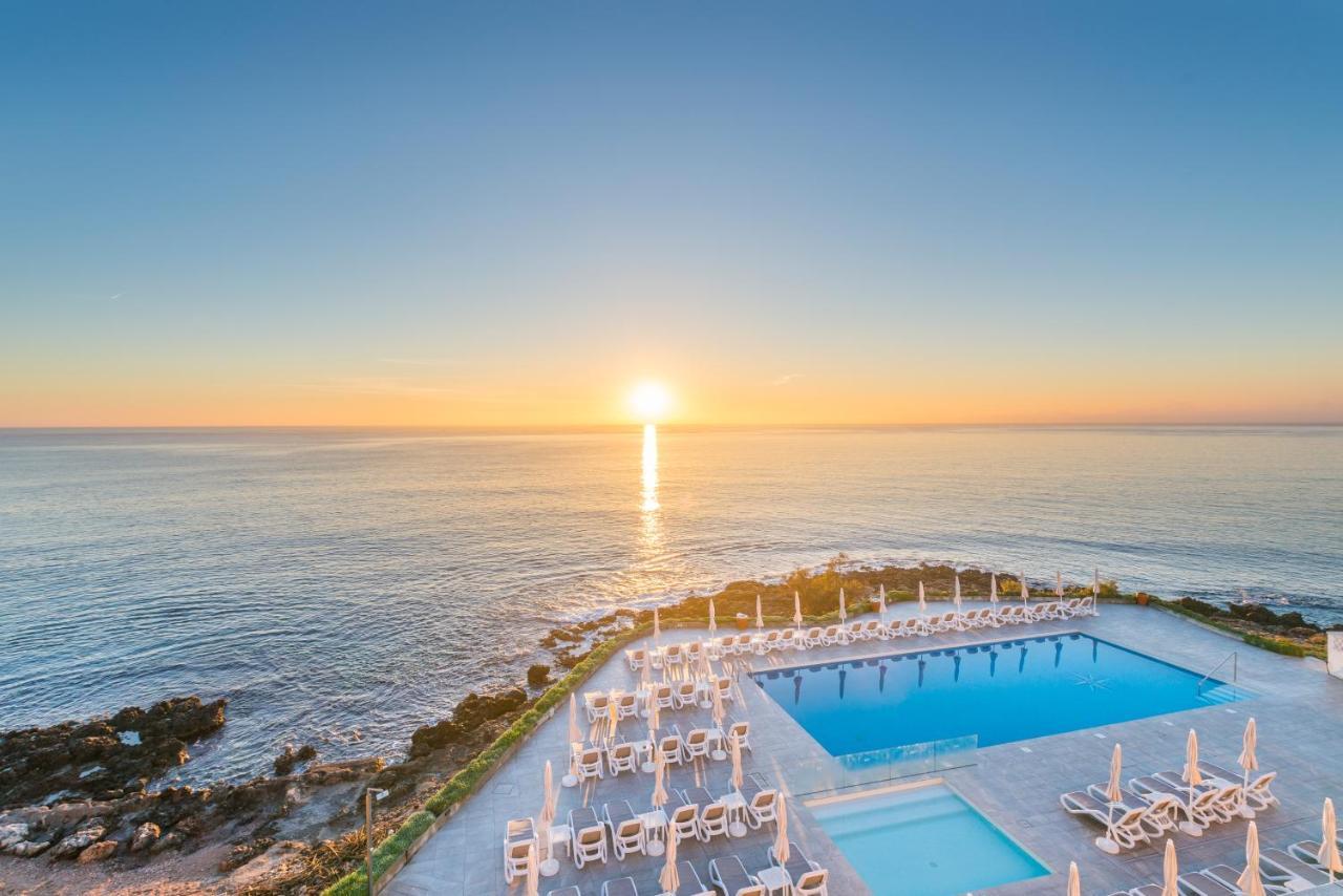Atolon Hotel 4*