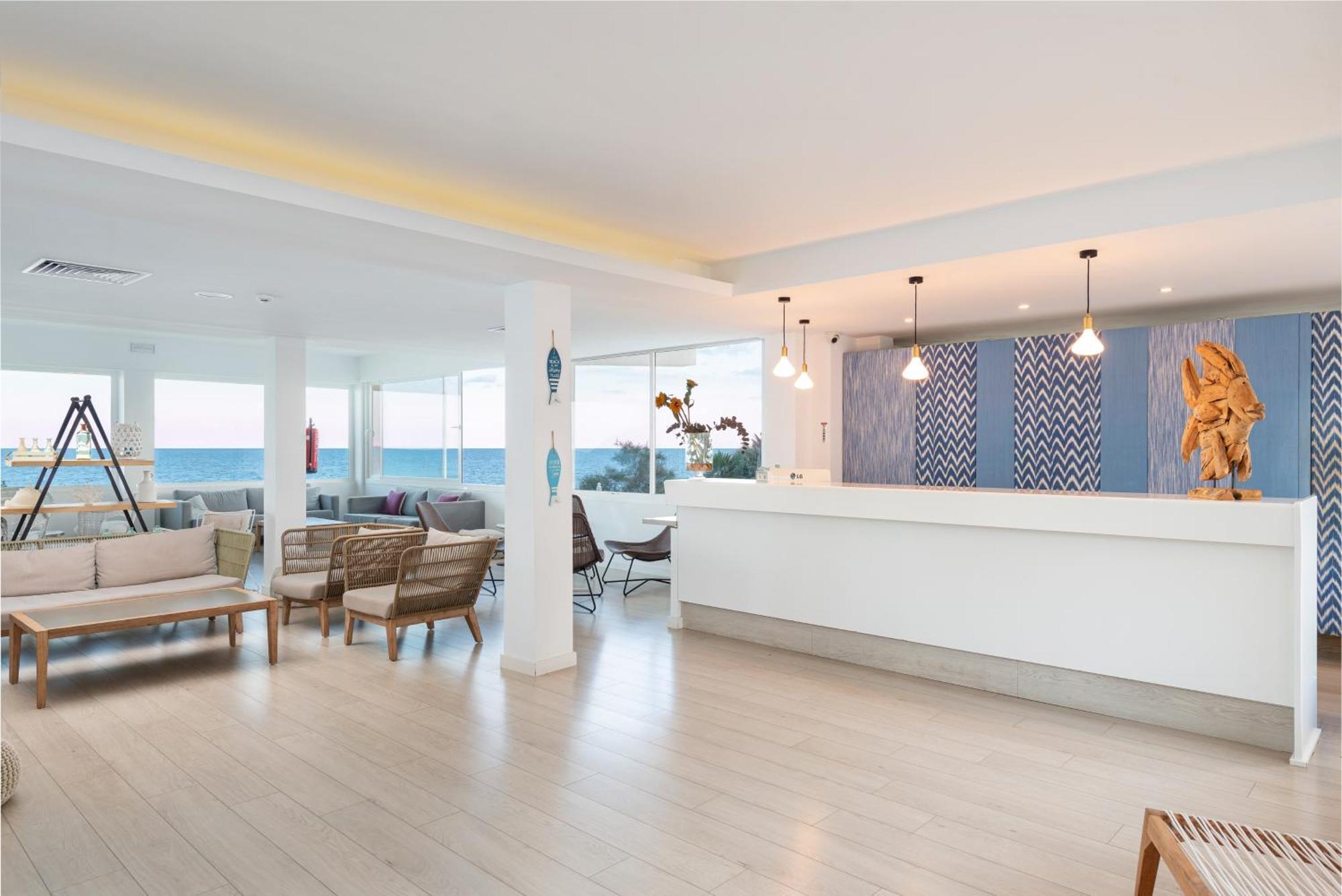 Atolon Hotel