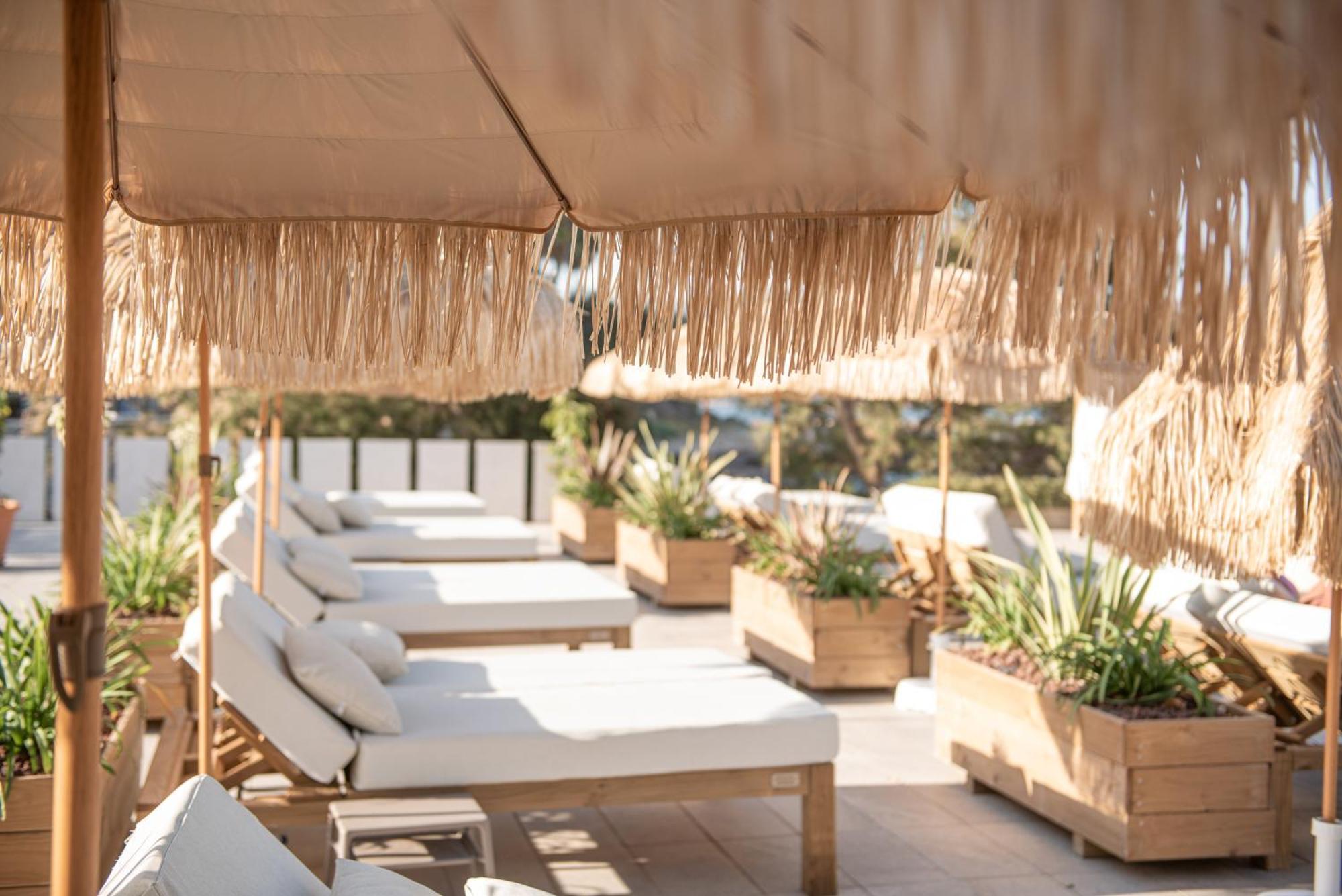 Atolon Hotel