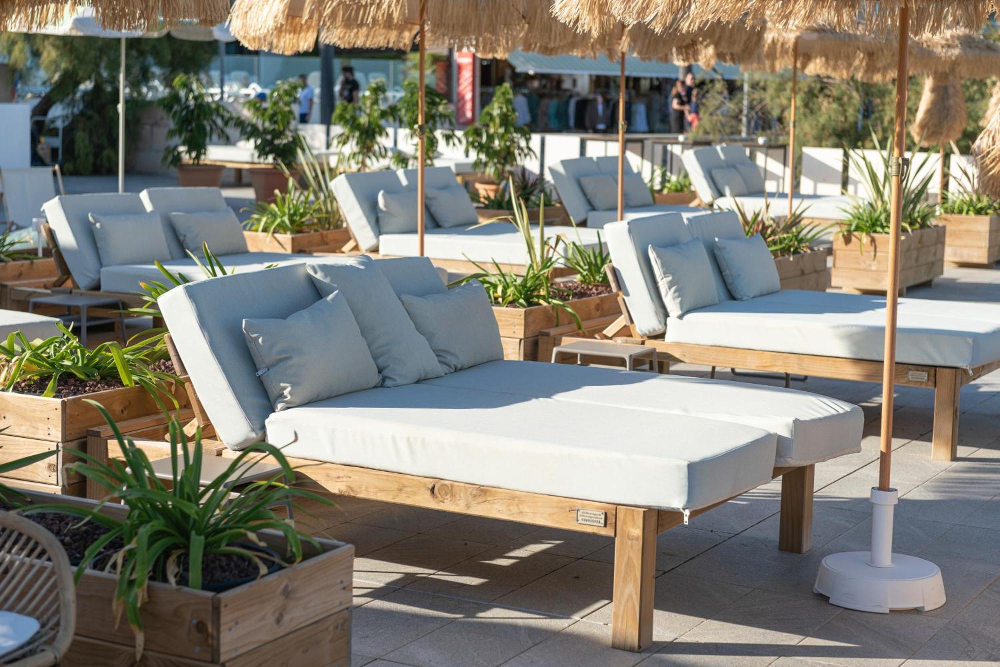 Atolon Hotel 4*